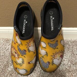 Chicken Sloggers Sz 9